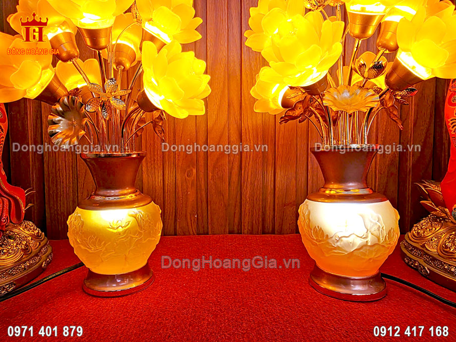 Có nhiều loại đèn thủy lưu ly cho từng không gian thờ cúng